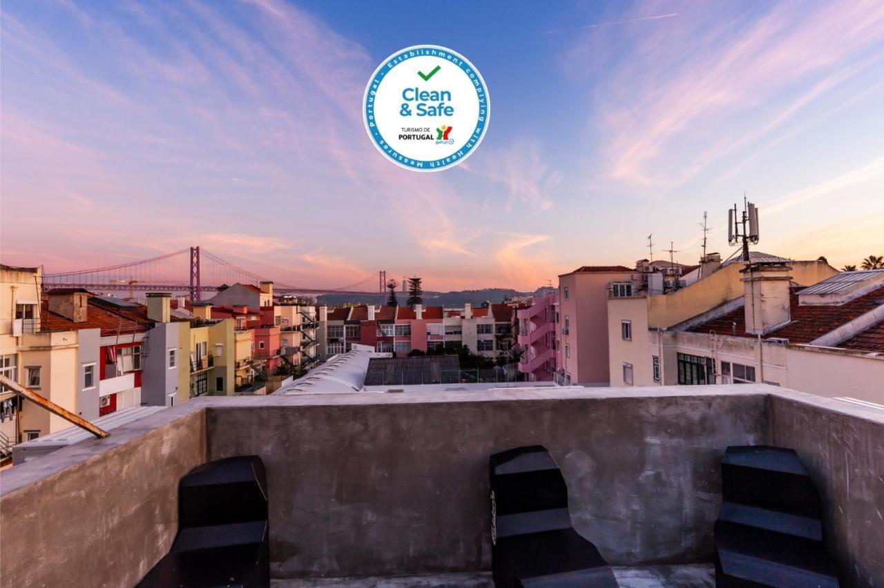 The Bridge Hostel ลิสบอน ภายนอก รูปภาพ