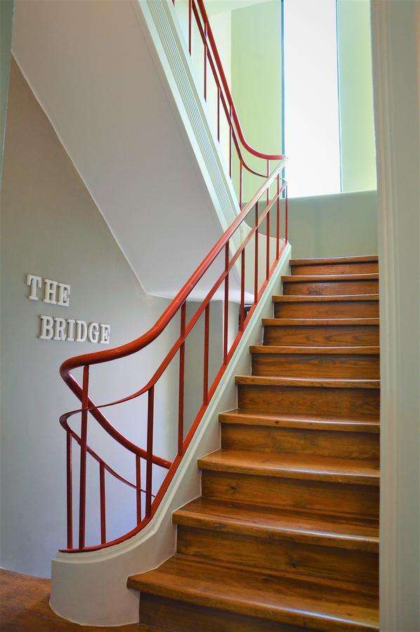The Bridge Hostel ลิสบอน ภายนอก รูปภาพ