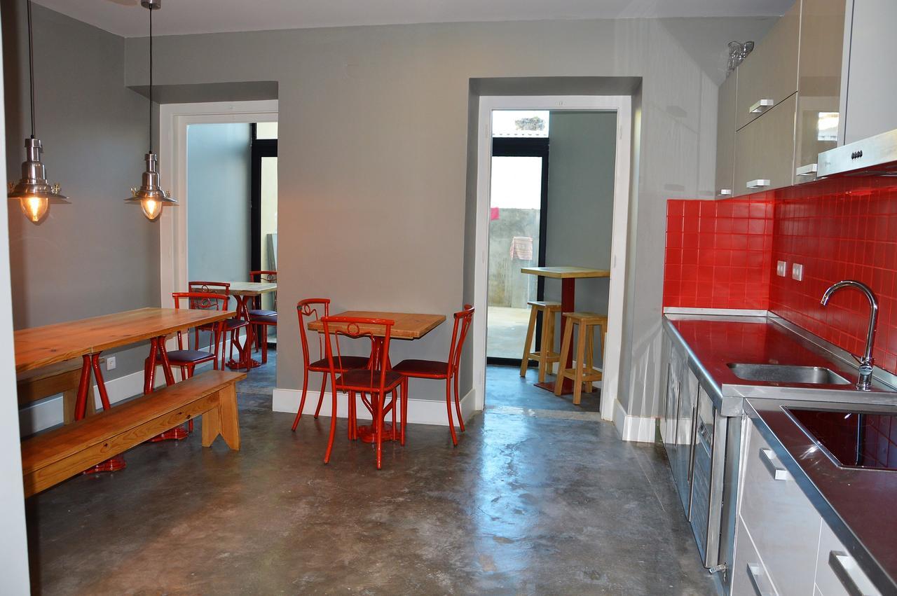 The Bridge Hostel ลิสบอน ภายนอก รูปภาพ